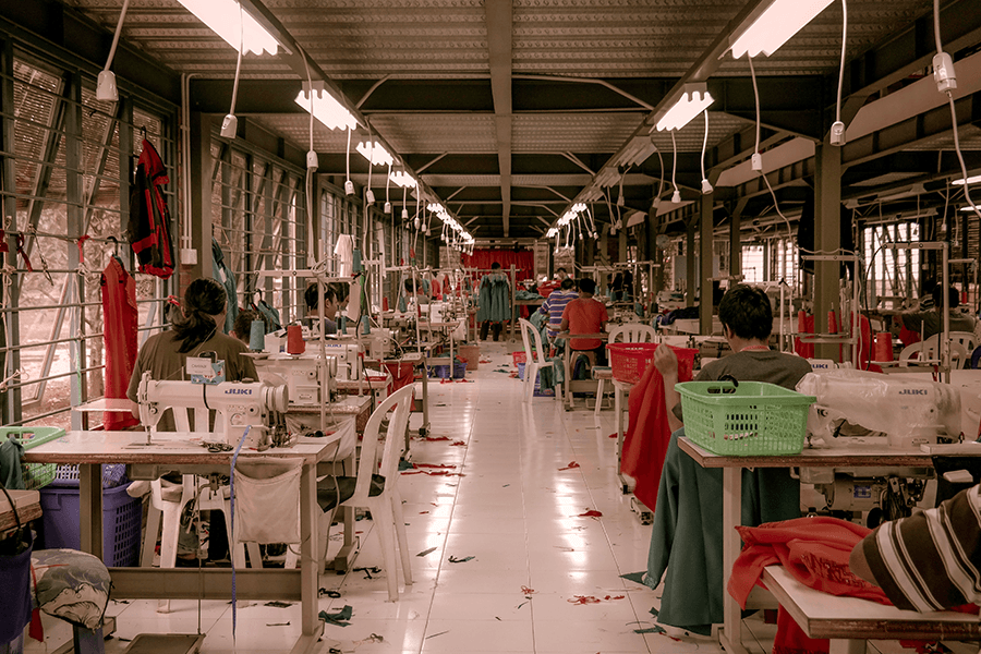 Vêtements éthiques|Time Square New York|Usine qui pollue