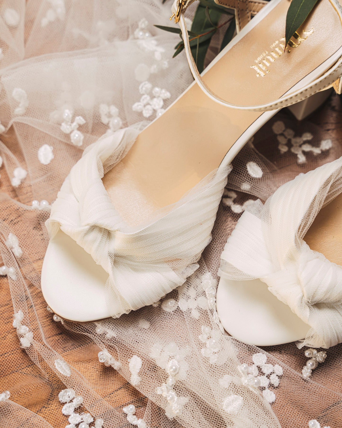 Sandales à talons blanches avec détails en tulle pour femme vegan écologique recyclées Marquise Minuit sur Terre