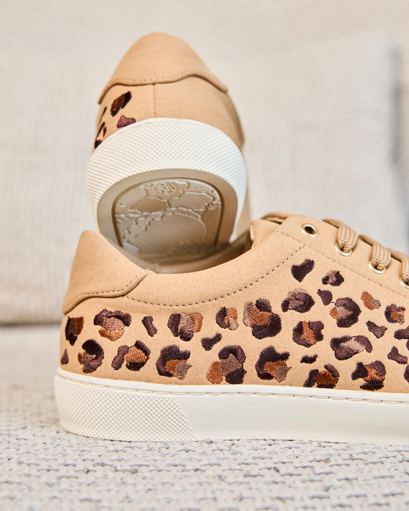 Virevolte Léo Latte