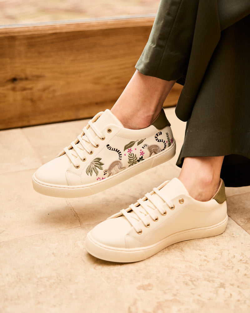 Baskets brodées lémuriens vegan recyclées Minuit sur Terre