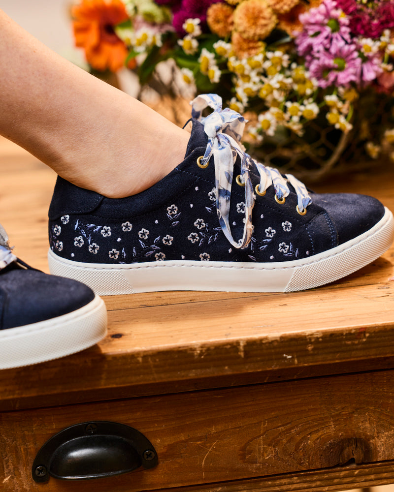 Virevolte Petites Fleurs Bleues