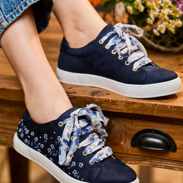 Virevolte Petites Fleurs Bleues