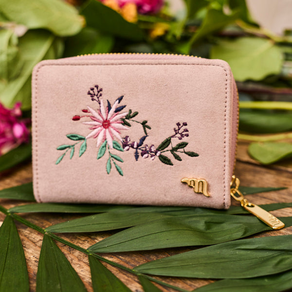 Exquis Dame de Minuit Blush